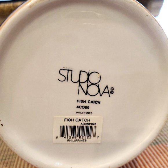 Whimsical Studio Nova Ceramic Vase Pattern Fish Catch Orange Yellow Red 11" High - Picture 6 of 6